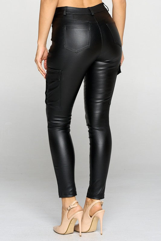 4556-Panton Leather Cargo