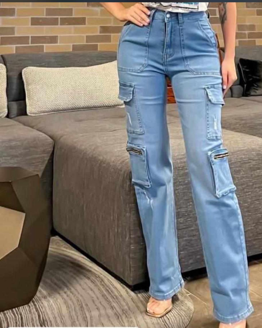 670-CARGO JEANS