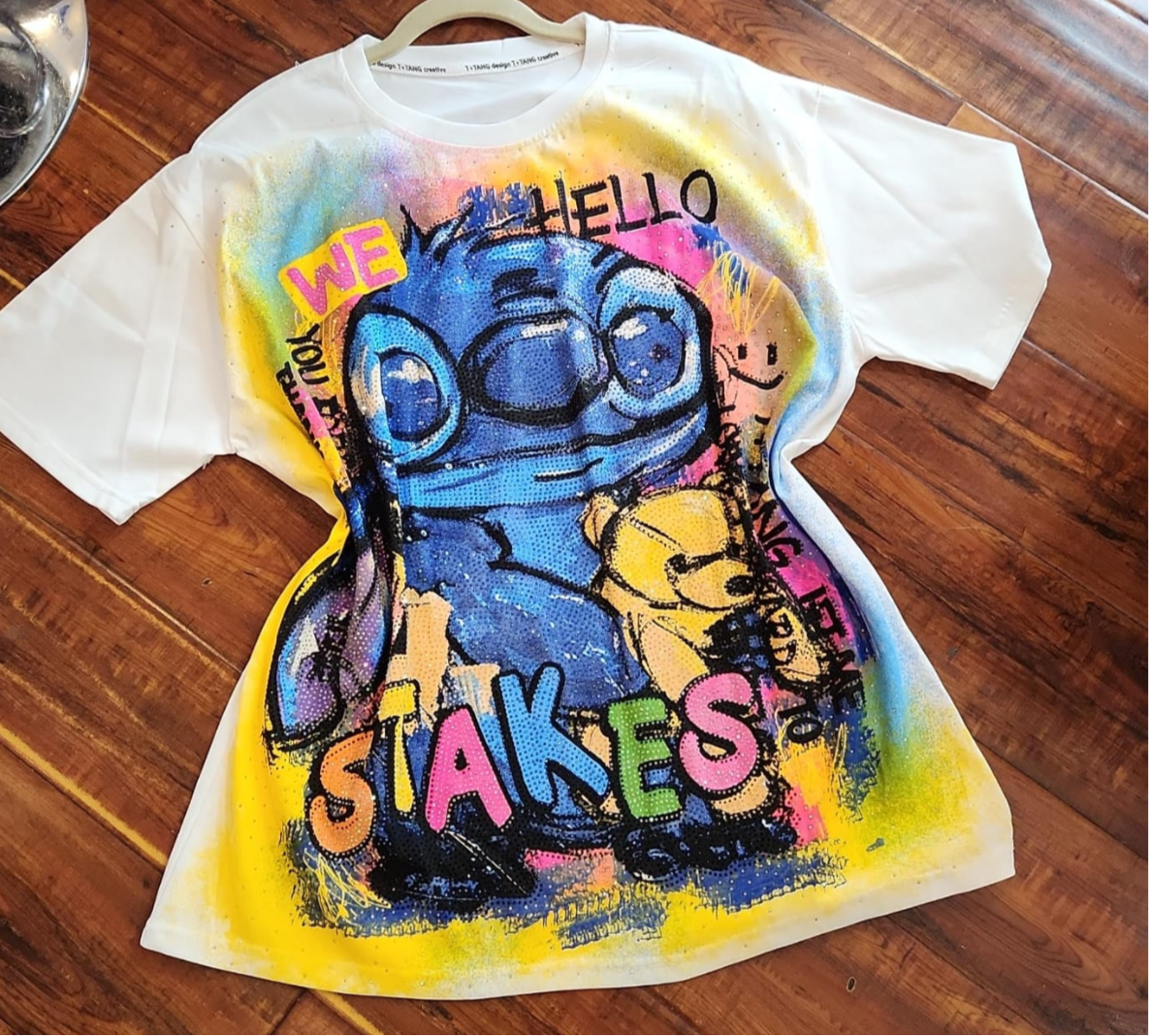 T00912-Beautiful oversized T-shirt with rhinestones