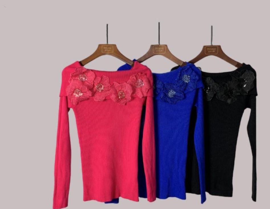 OFF THE SHOULDER SWEATER TOP