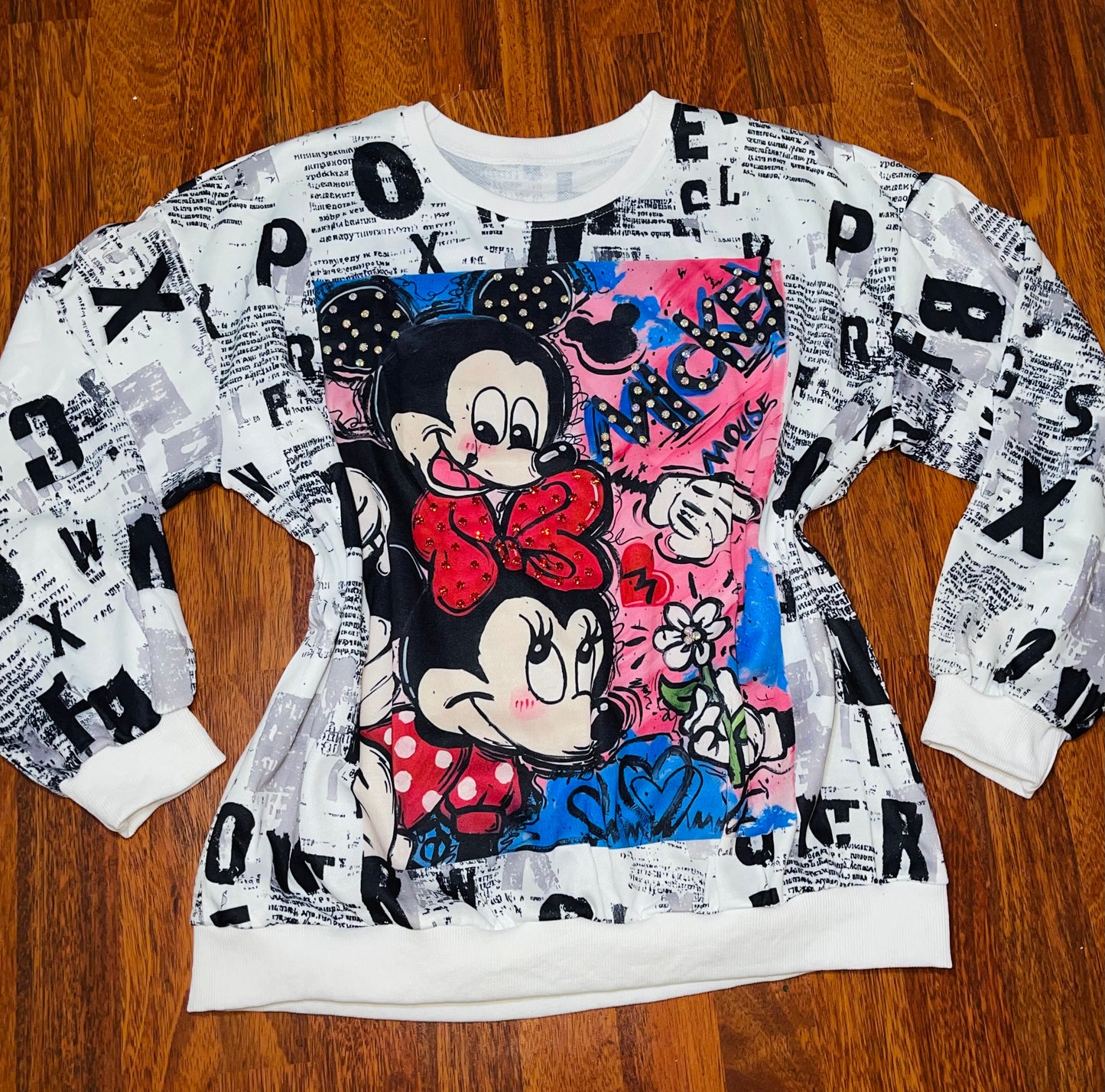 T0089-Sweater with light print