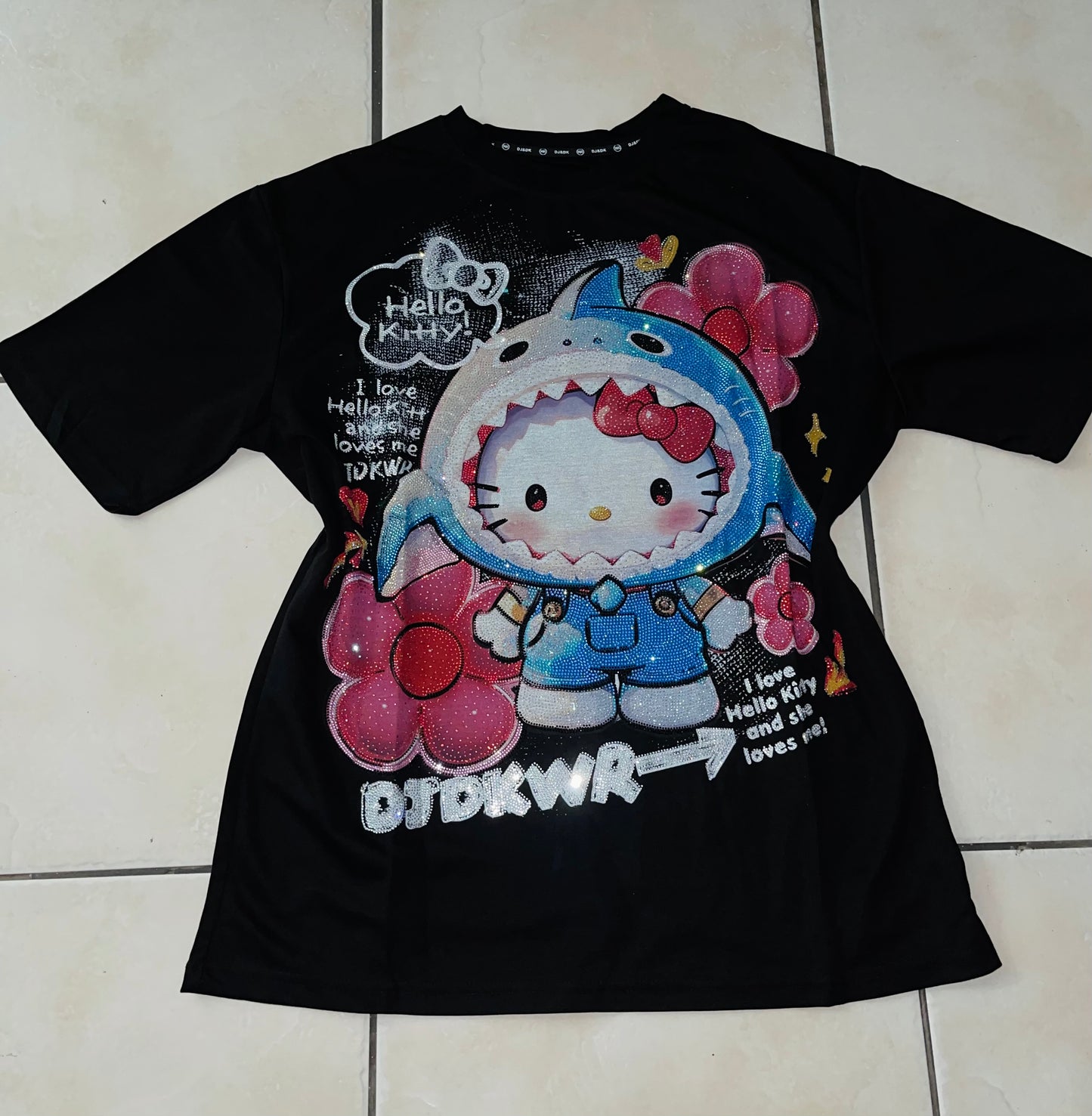 S0012-Beautiful basic t-shirt with rhinestones