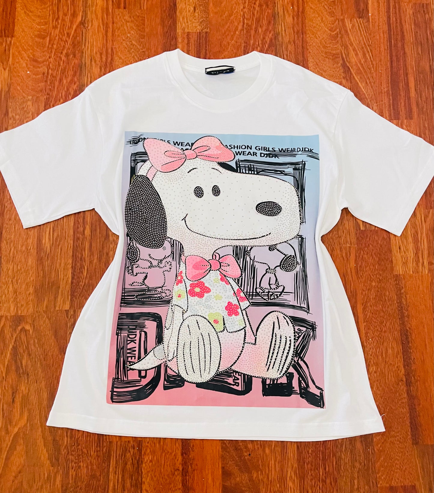 R0092-Beautiful oversized T-shirt with short rhinestones
