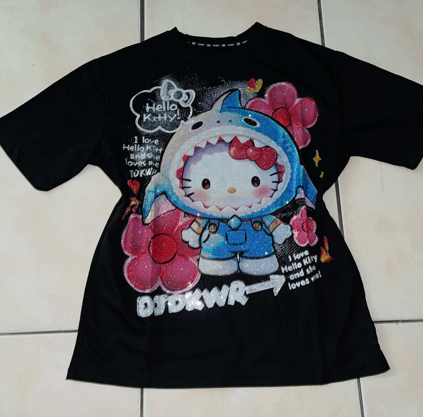 S0012-Beautiful basic t-shirt with rhinestones
