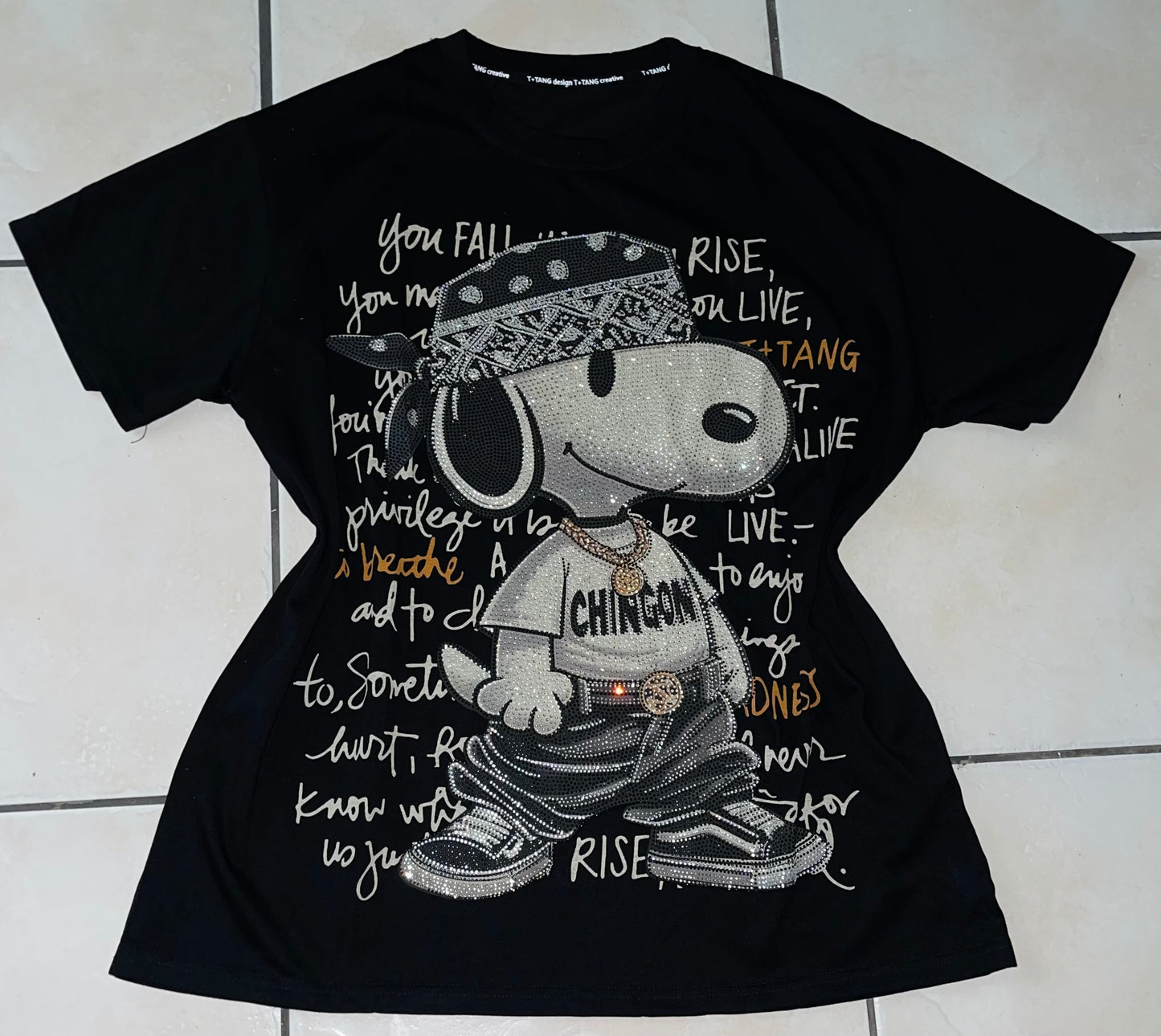 T1001-Beautiful T-shirt with print