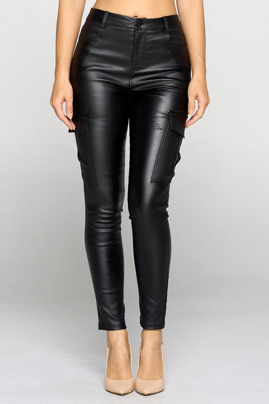 4556-Panton Leather Cargo