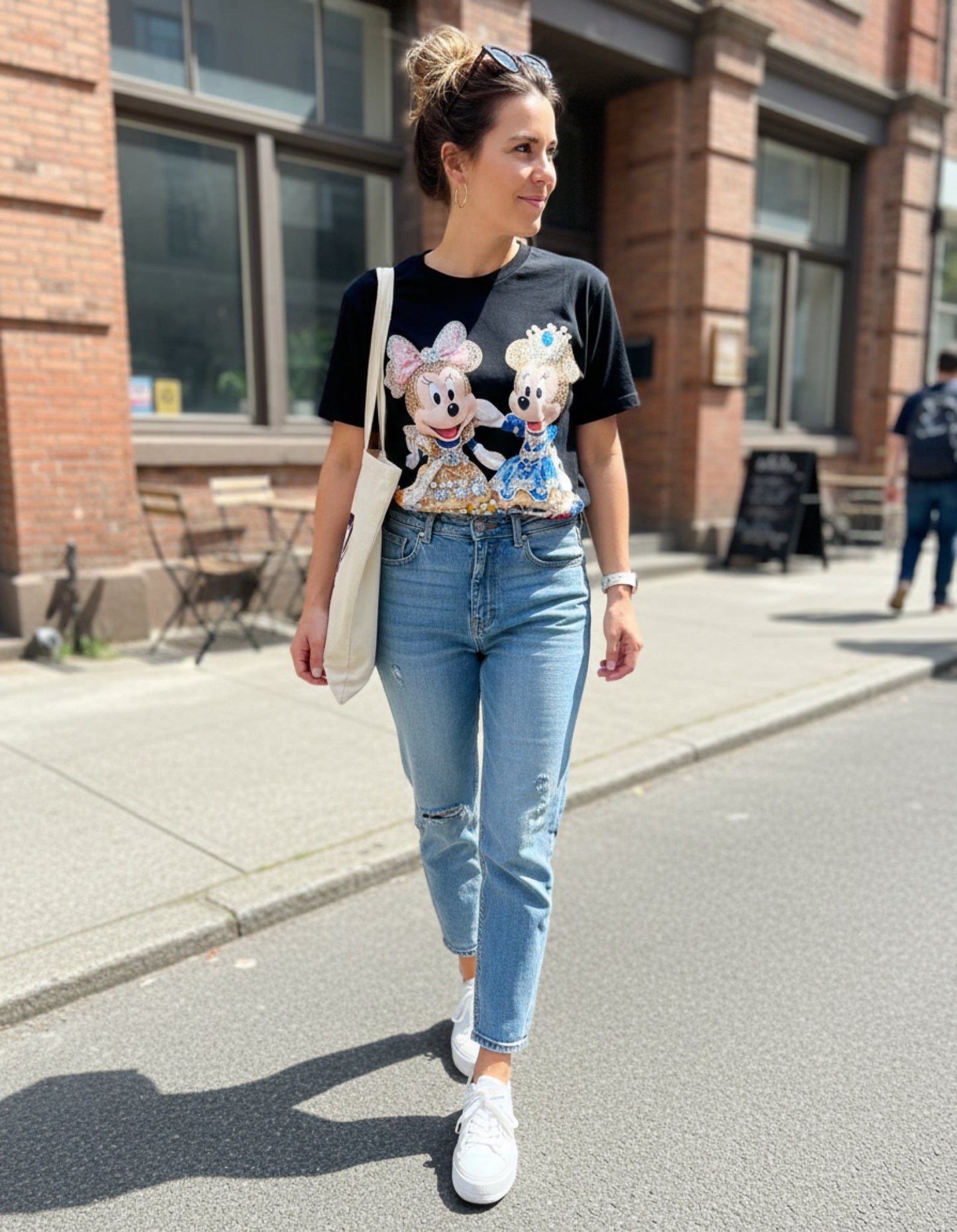 S0014-Beautiful one-size shirt with print and studded rhinestones