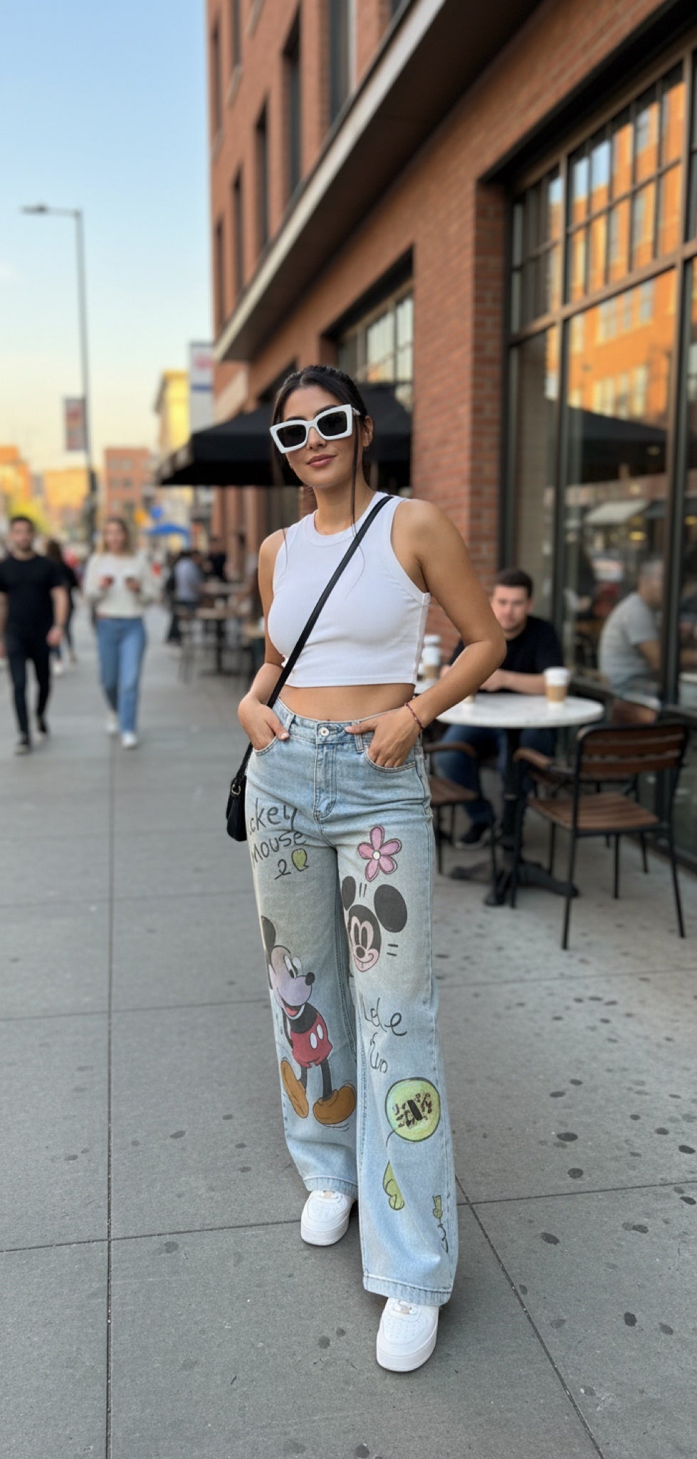 H0045-Beautiful high-waisted pants with a print.