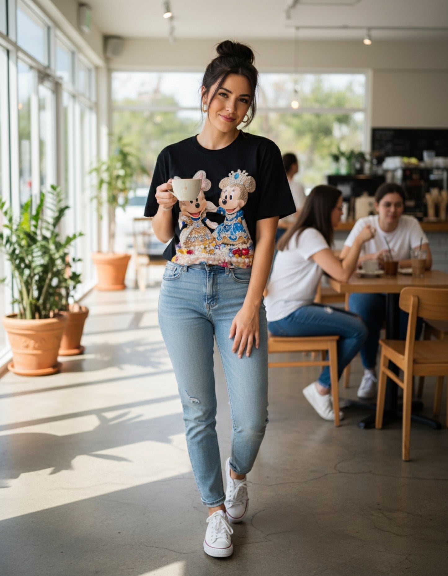 S0014-Beautiful one-size shirt with print and studded rhinestones