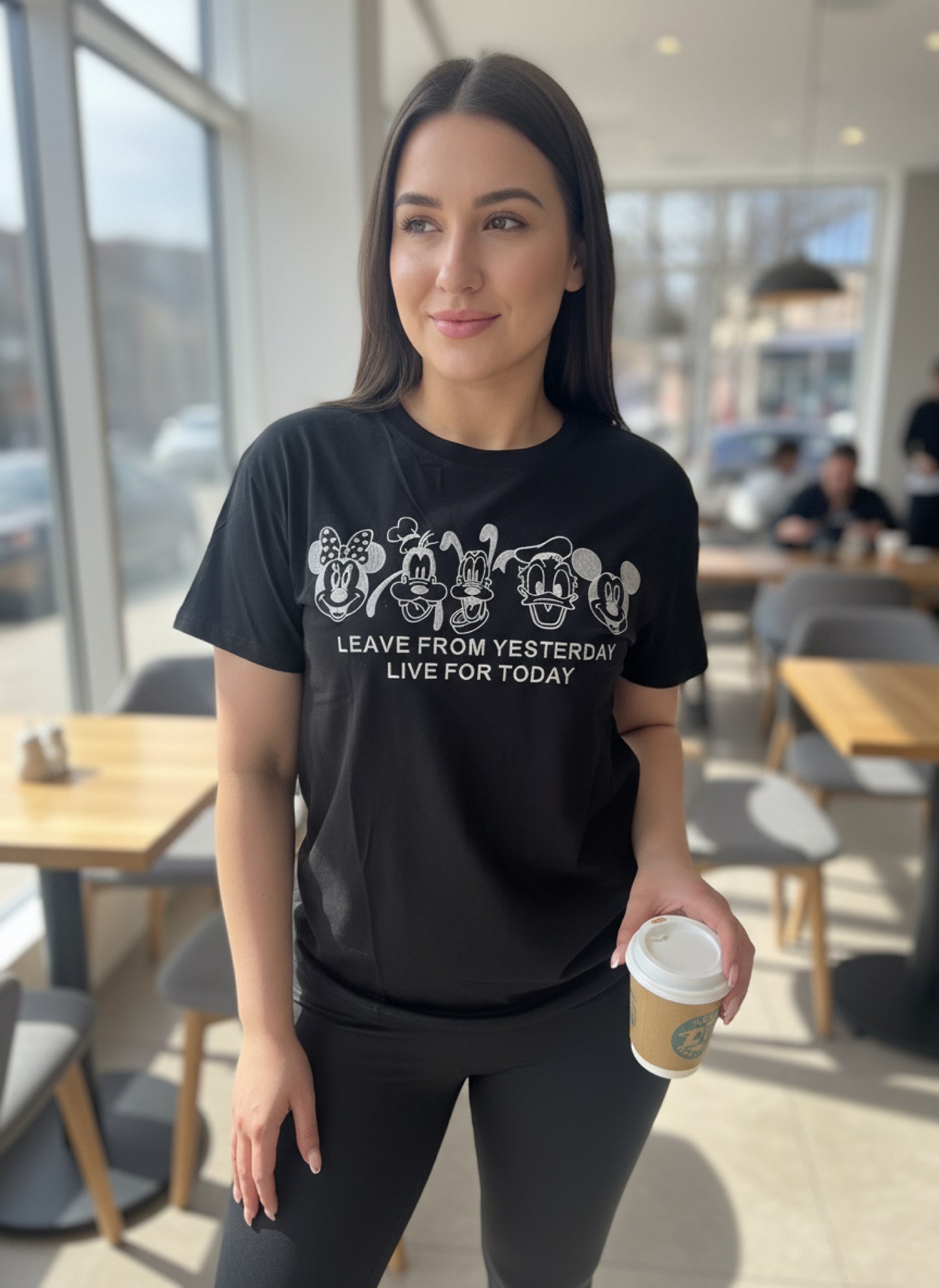 W0012-round neck t-shirt with print