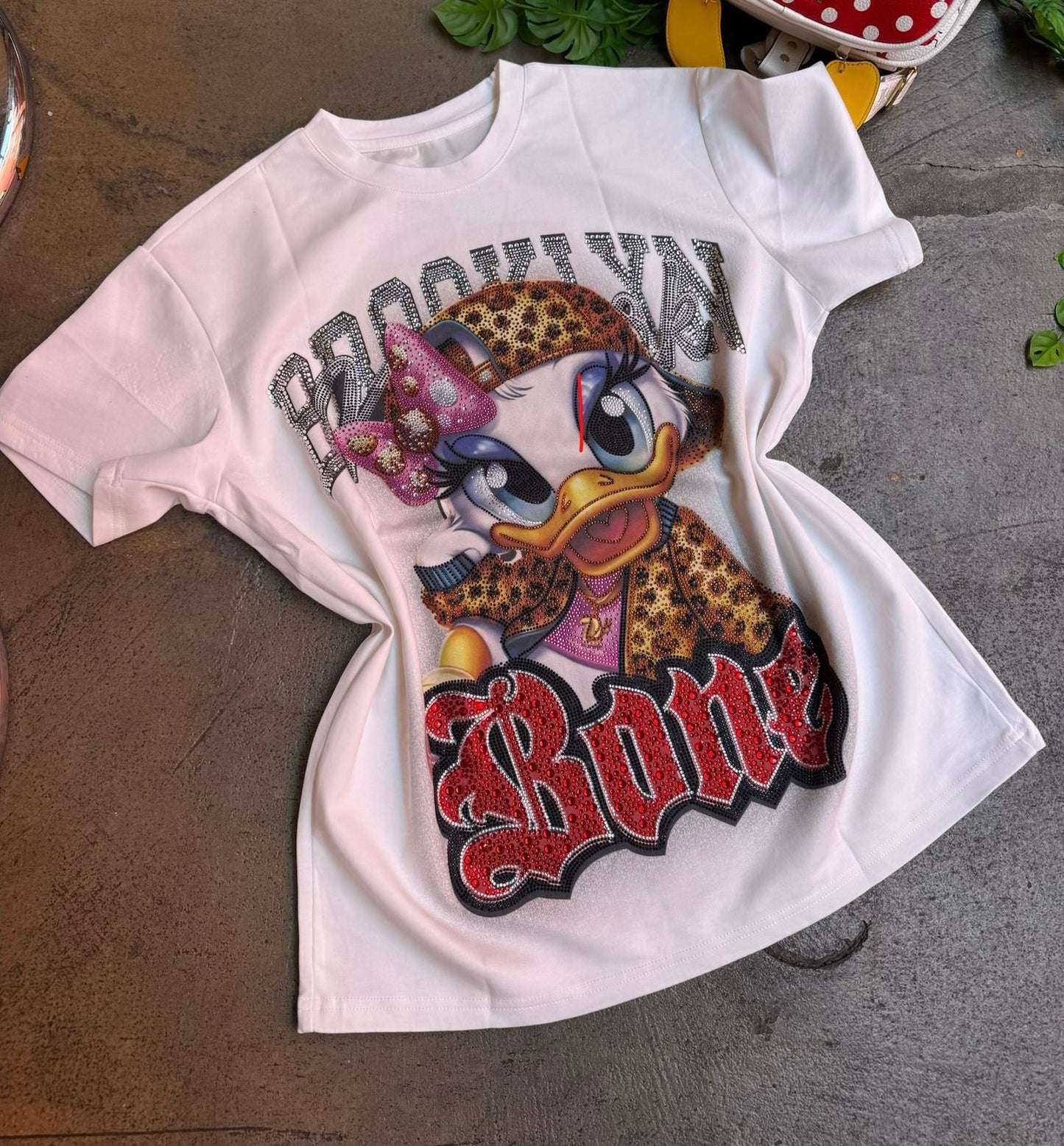 Carolina002W-Oversize T-shirt with rhinestones