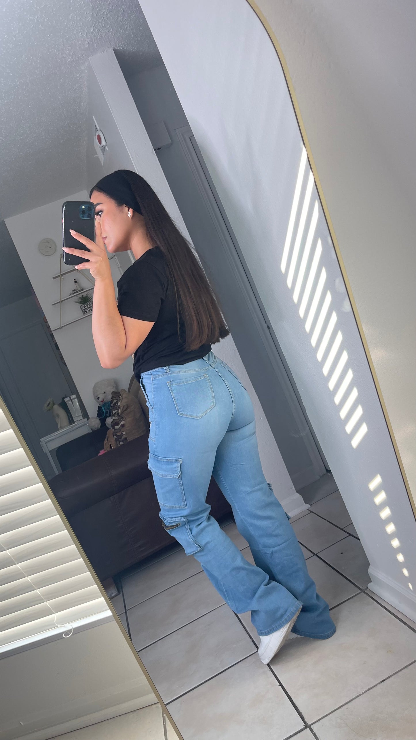 670-CARGO JEANS