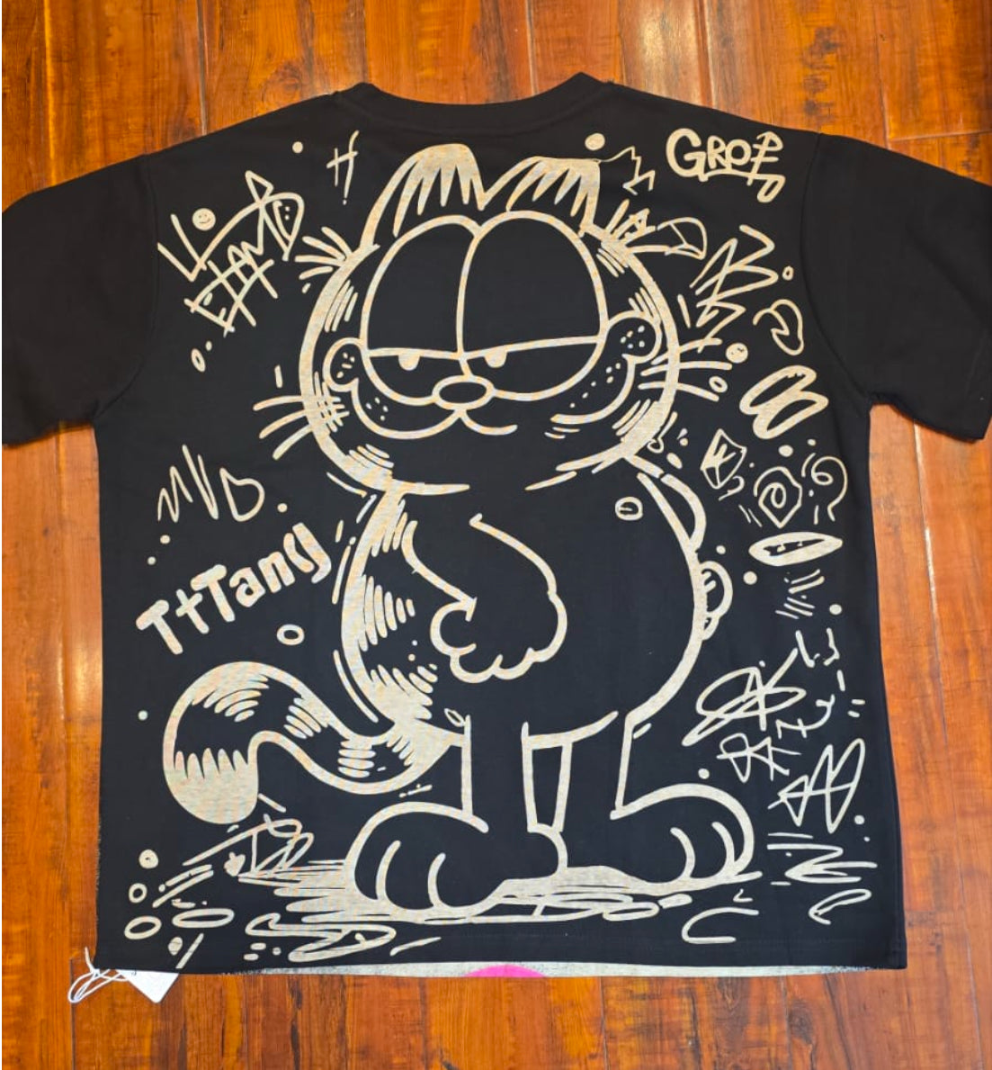 0004-Susy Oversize T-shirt with rhinestones