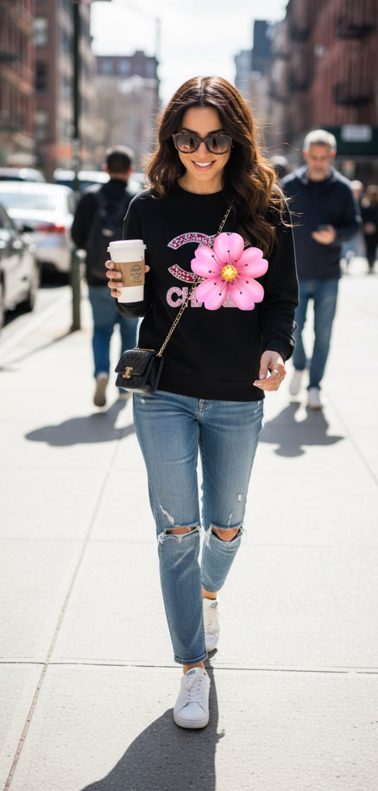 00321-Beautiful crew neck sweater with denim print