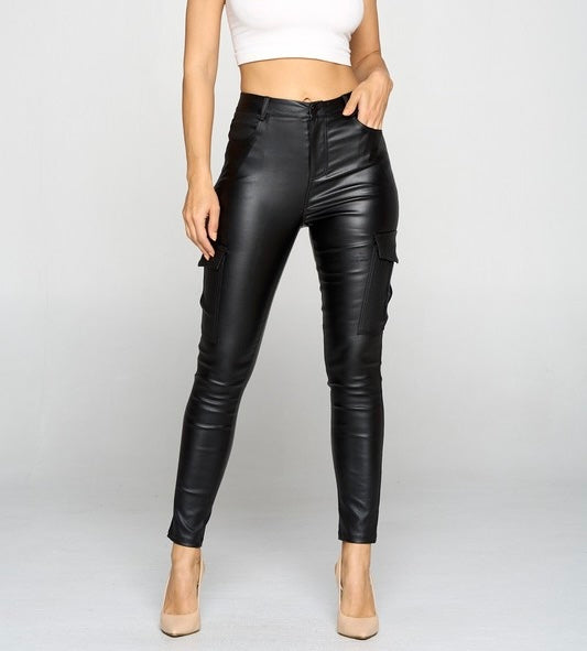 4556-Panton Leather Cargo