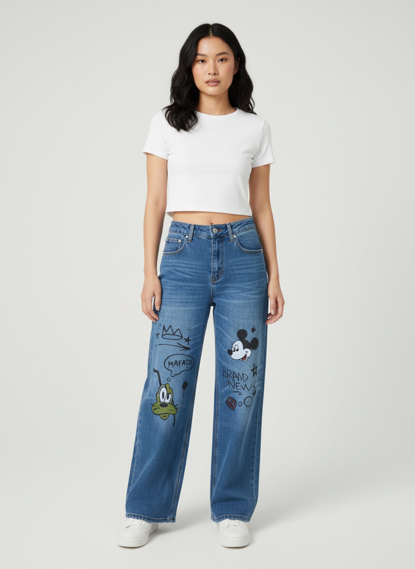 Dulce089-Beautiful high-waisted mom jeans with a print.