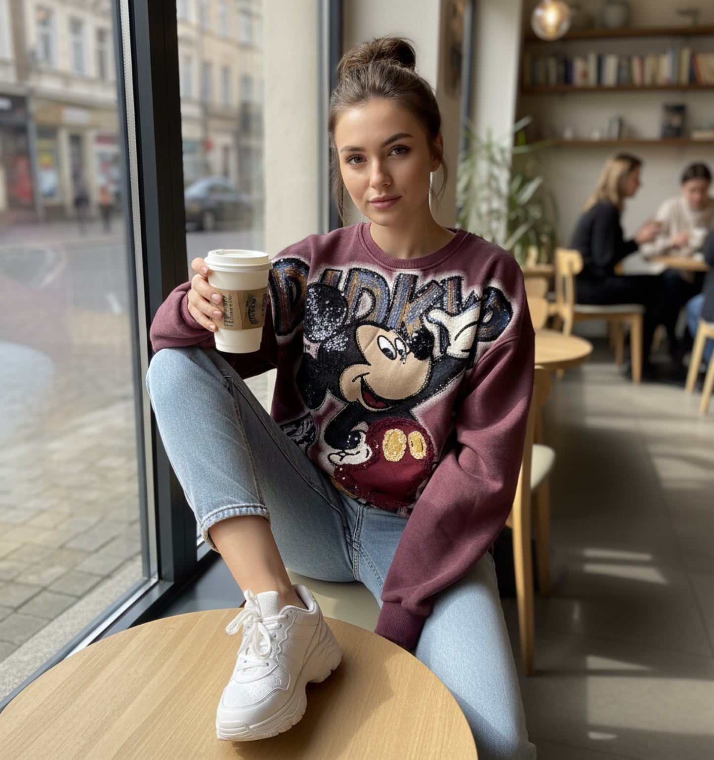 Jenny056-Beautiful sequined crew neck sweatshirt