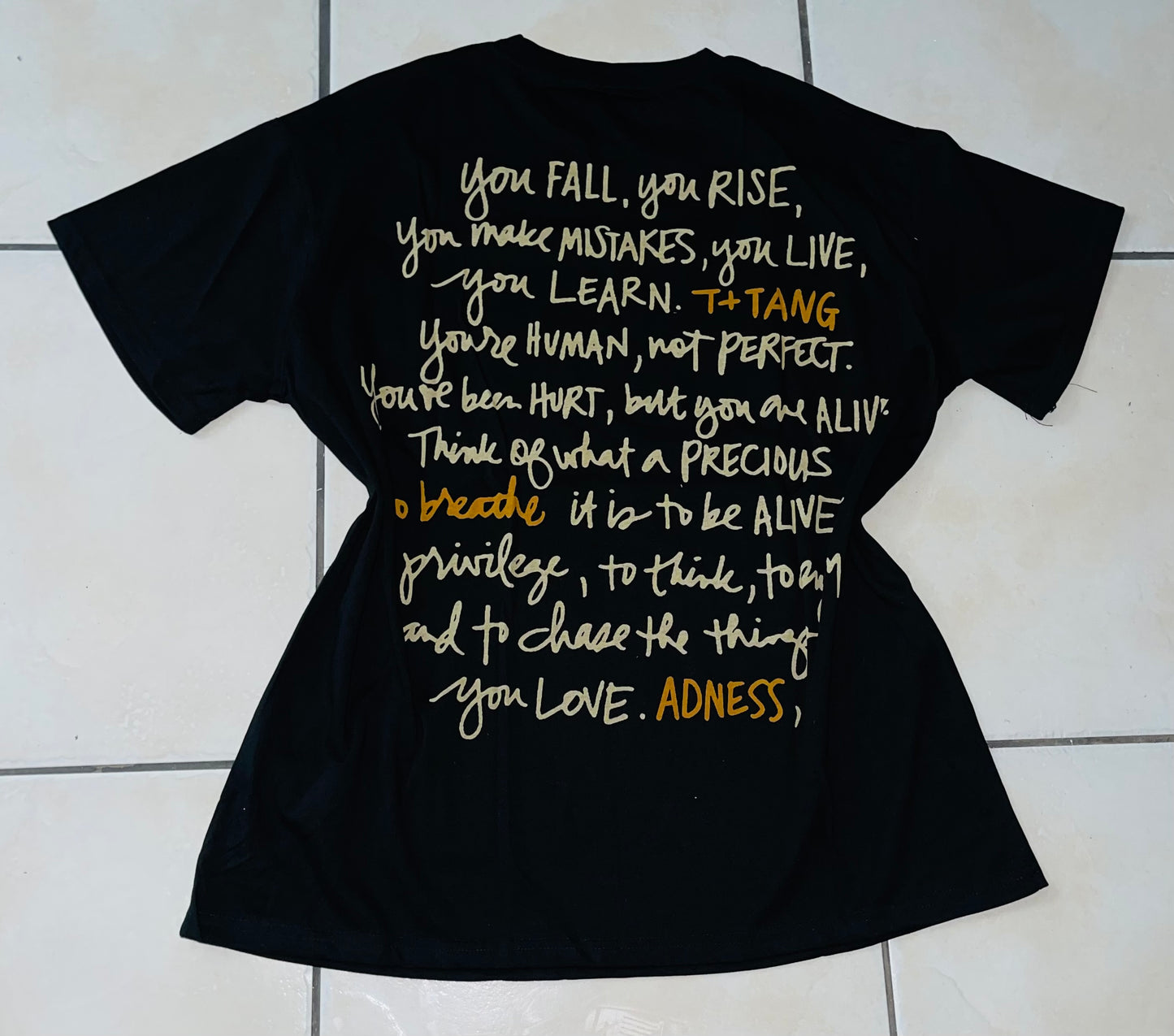 T1001-Beautiful T-shirt with print