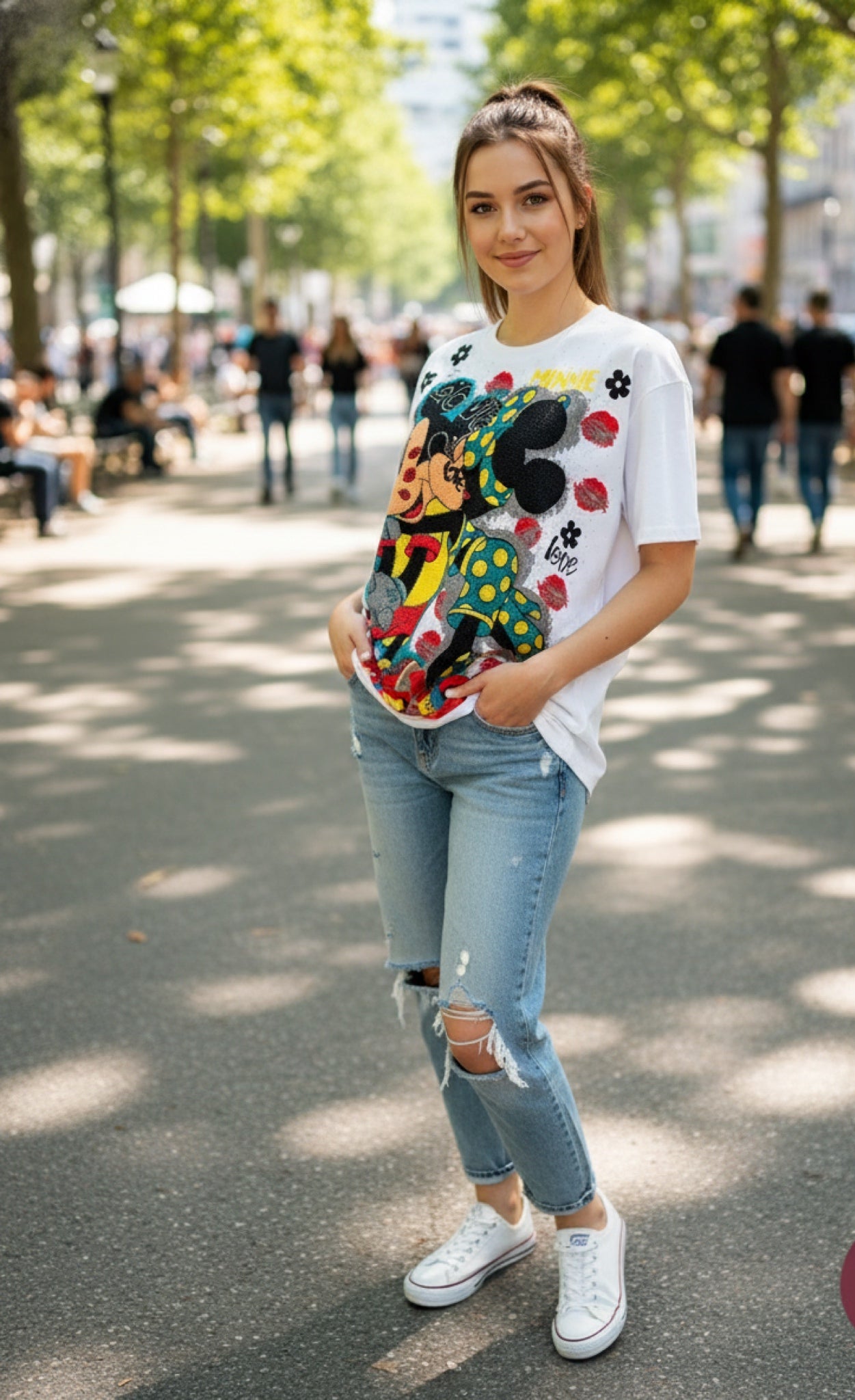 005-Oversize T-shirt with rhinestones